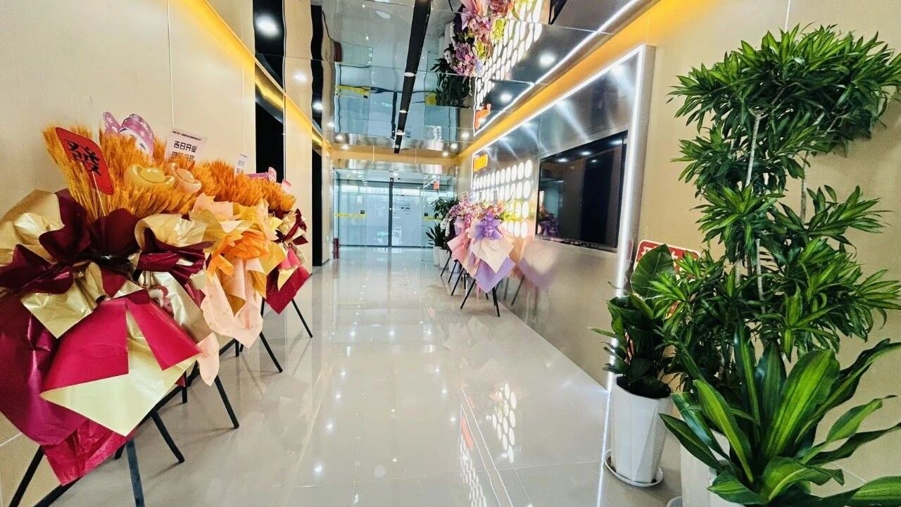 创富港苏州首店开业!办公室低至923元/月
