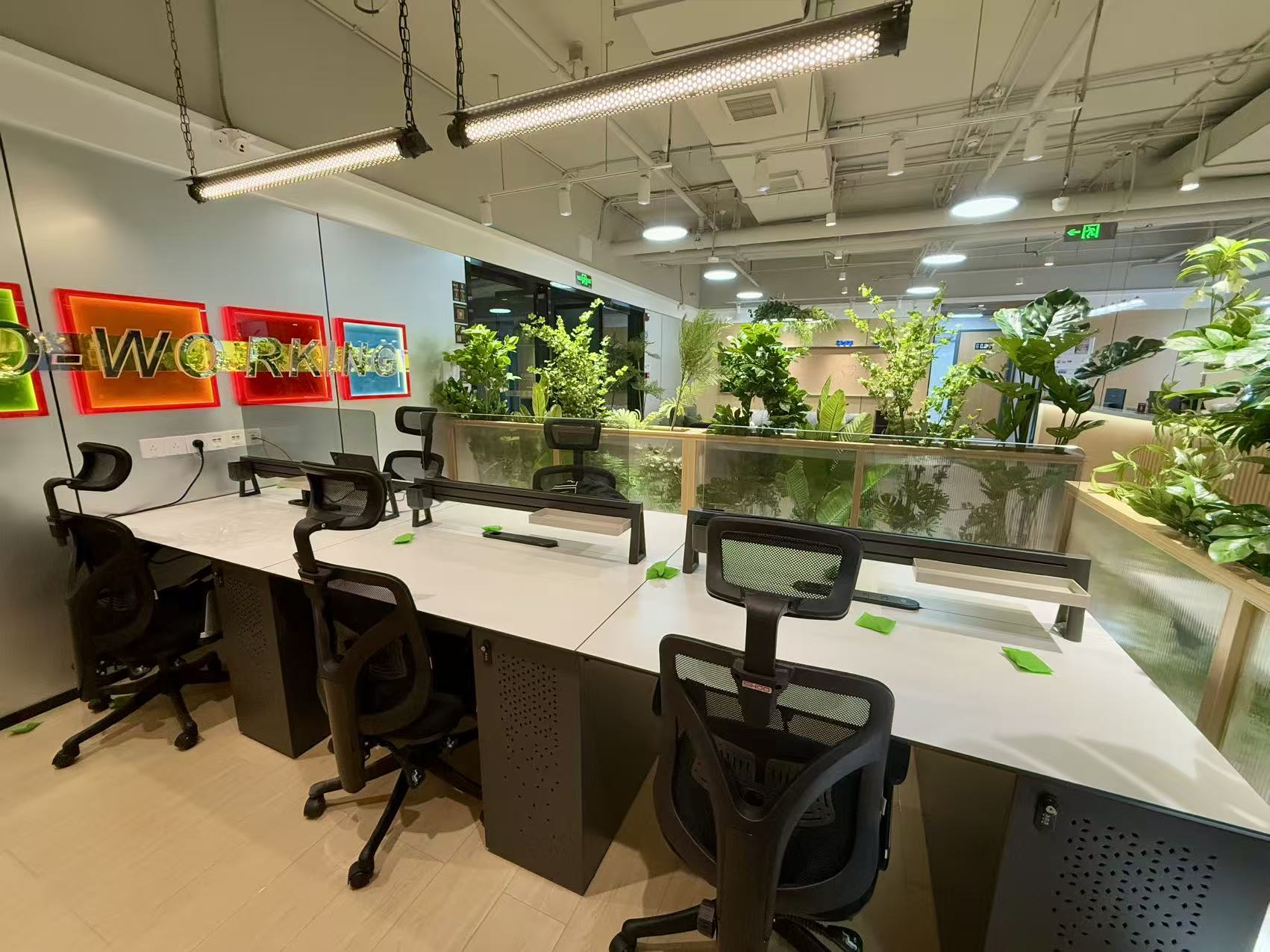 左岸工社(6楼)