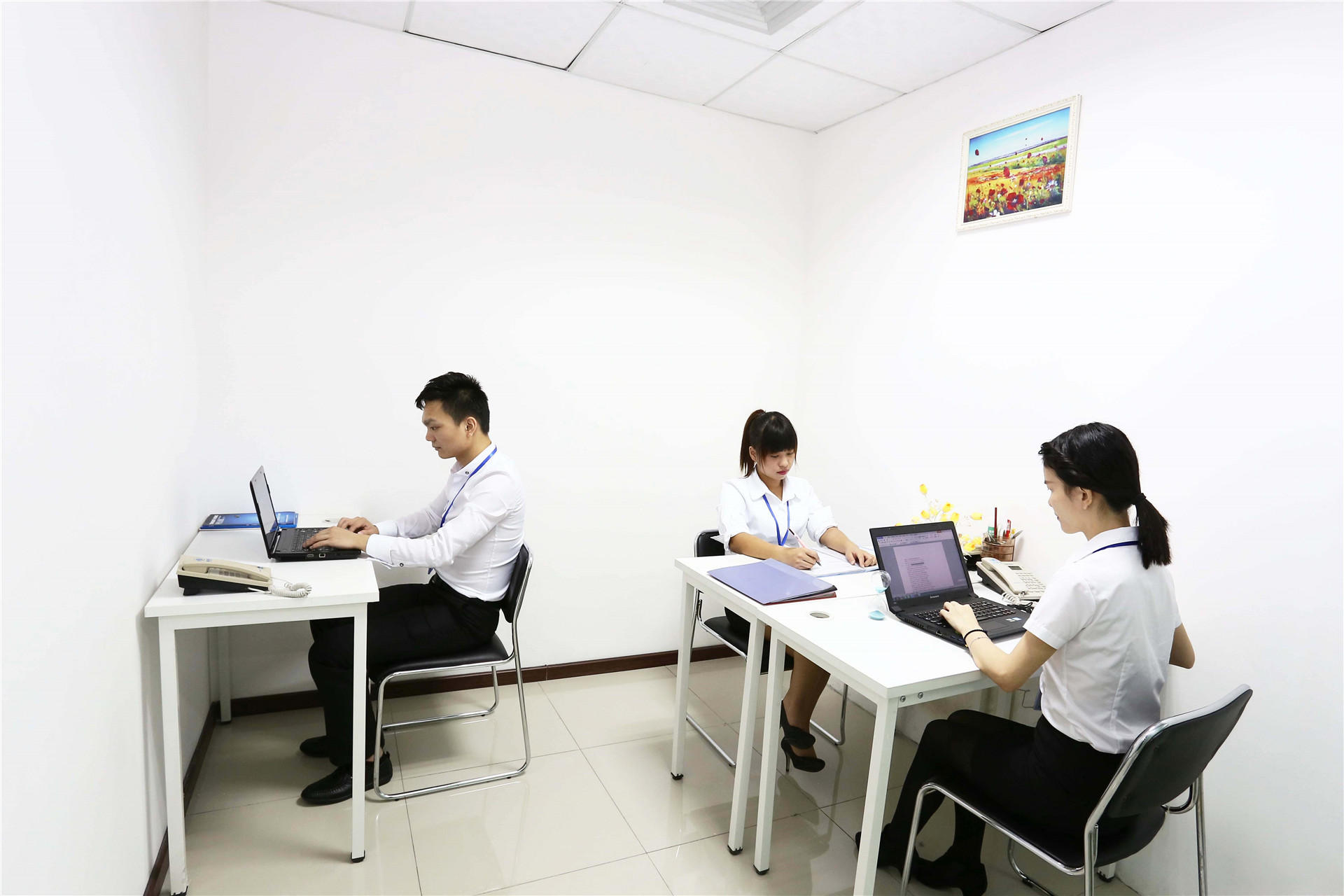 兴华大厦B座(10楼)